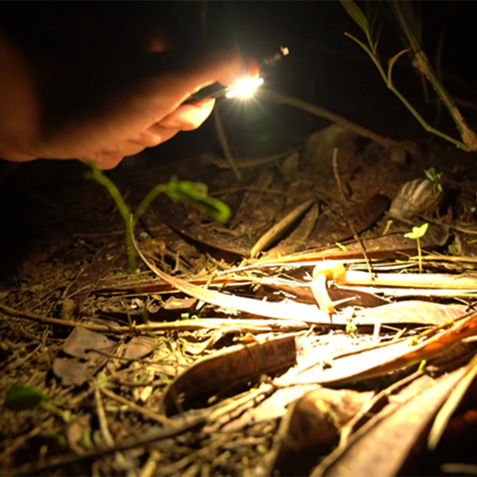 Angel Eyes E90 Flat EDC Flashlight